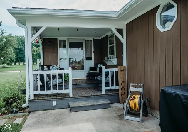 Photo 2 of Single family home for sale at 8494 S 625 Road W, Rosedale, IN 47874 | MLS# 22121602 | Listing updated on 2026-09-12