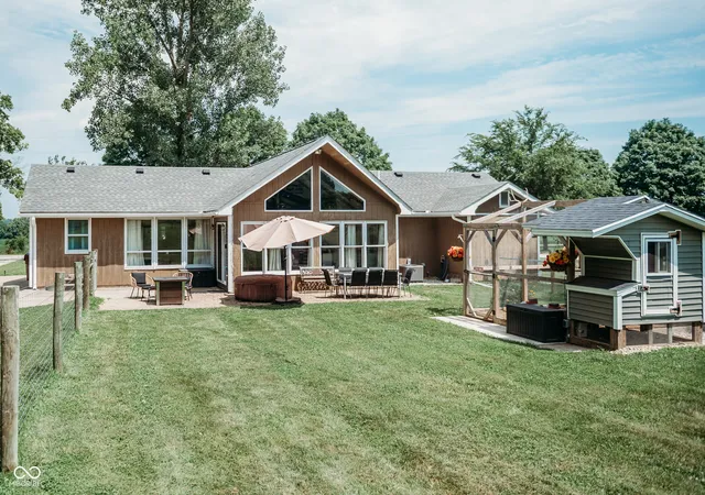 Photo 3 of Single family home for sale at 8494 S 625 Road W, Rosedale, IN 47874 | MLS# 22121602 | Listing updated on 2026-09-12
