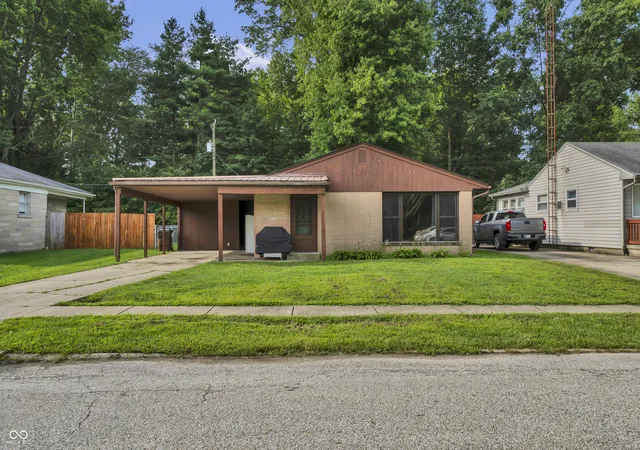 Photo 1 of Single family home for sale at 201 Myrtle St, North Vernon, IN 47265 | MLS# 22121613 | Listing updated on 2026-09-04