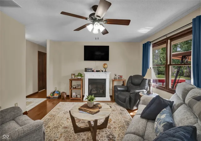 Photo 3 of Sale Pending at 5195 N Camelot Way, North Vernon, IN 47265 | MLS# 22121614 | Listing updated on 2026-09-30