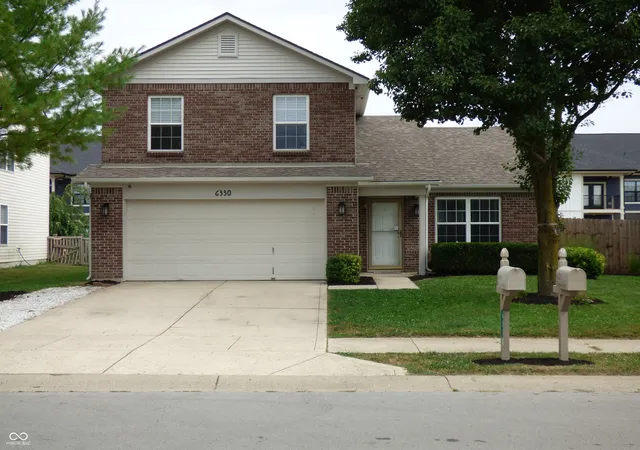 2nd image of 6330 W Chelmsford Dr, Mc Cordsville, IN 46055 | MLS# 22121622