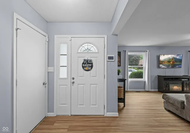 4th image of 7460 Southern Lakes Dr, Indianapolis, IN 46237 | MLS# 22121630