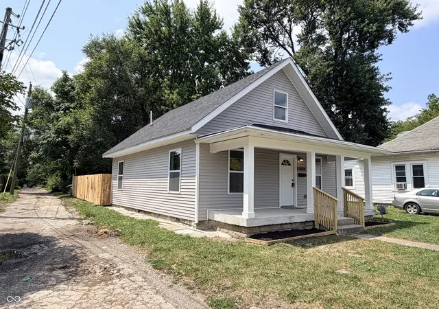 5th image of 1824 N Parker Ave, Indianapolis, IN 46218 | MLS# 22121639