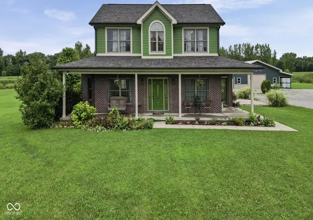 1st image of 2357 E County Road 400 Road S, Clayton, IN 46118 | MLS# 22121643