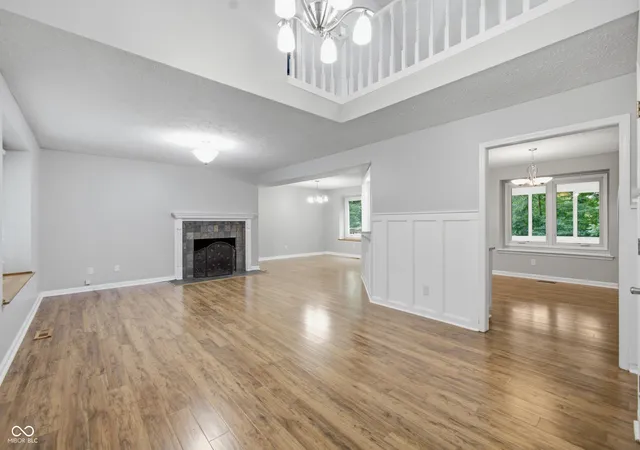 Photo 3 of Single family home for sale at 635 Mulberry St, Zionsville, IN 46077 | MLS# 22121667 | Listing updated on 2026-09-28