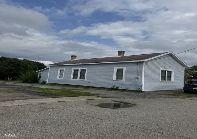 2nd image of 208 E Washington, Saint Paul, IN 47272 | MLS# 22121671