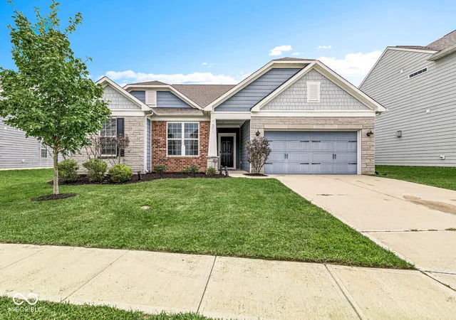 2nd image of 5719 Gateway East Dr, Whitestown, IN 46075 | MLS# 22121690
