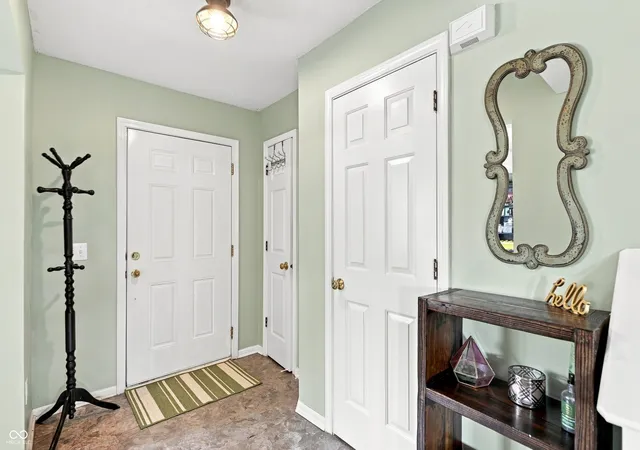2nd image of 10615 Regis Ct, Indianapolis, IN 46239 | MLS# 22121696