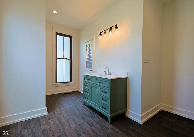 Photo 4 of Sale Pending at 342 High St, Hope, IN 47246 | MLS# 22121703 | Listing updated on 2026-09-28