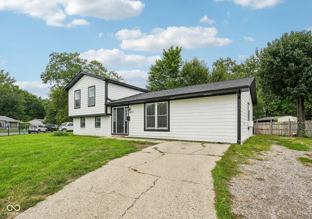 Photo 2 of Sale Pending at 8033 Wysong Dr, Indianapolis, IN 46219 | MLS# 22121735 | Listing updated on 2026-09-21