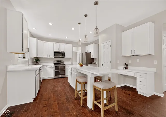 Photo 3 of Single family home for sale at 5403 Alvamar Pl, Carmel, IN 46033 | MLS# 22121739 | Listing updated on 2026-09-24