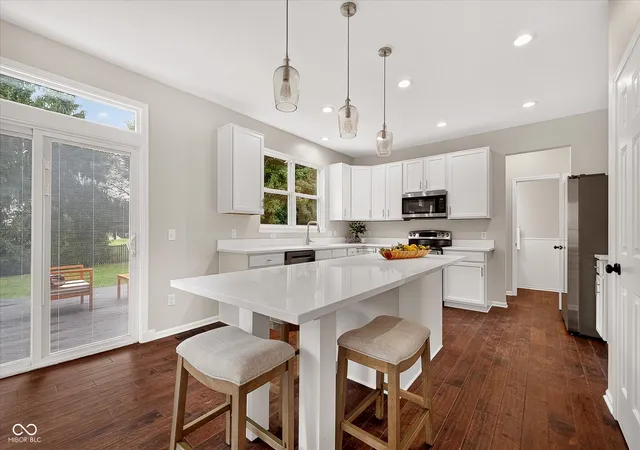 Photo 4 of Single family home for sale at 5403 Alvamar Pl, Carmel, IN 46033 | MLS# 22121739 | Listing updated on 2026-09-24