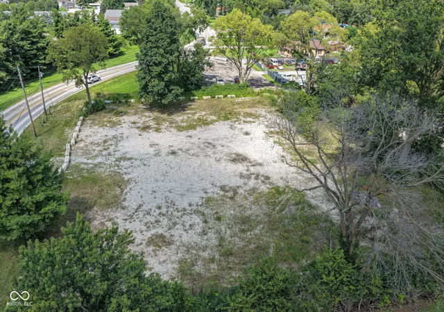 1st image of 17090 River Rd, Noblesville, IN 46062 | MLS# 22121744