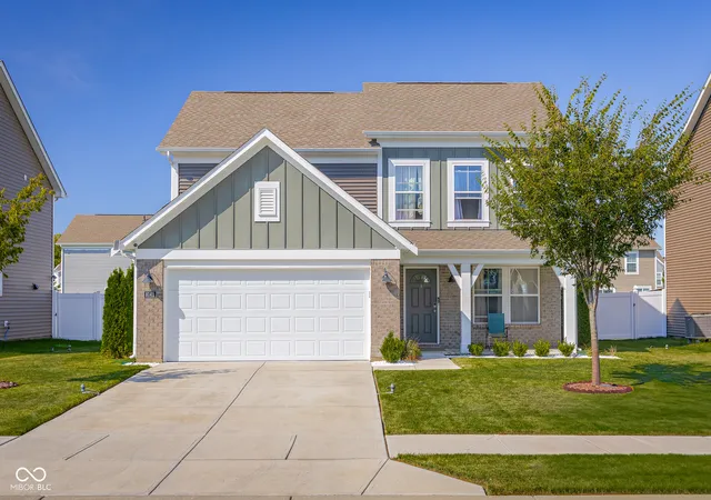 Photo 3 of Single family home for sale at 8142 Lythrium Way, Plainfield, IN 46168 | MLS# 22121753 | Listing updated on 2026-09-28