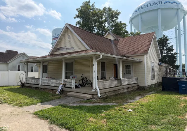 Photo 1 of Sale Pending at 515 J St, Bedford, IN 47421 | MLS# 22121757 | Listing updated on 2026-10-02