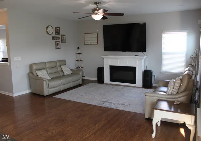 Photo 3 of Single family home for sale at 6737 Wilmot Ln, Avon, IN 46123 | MLS# 22121759 | Listing updated on 2026-09-27