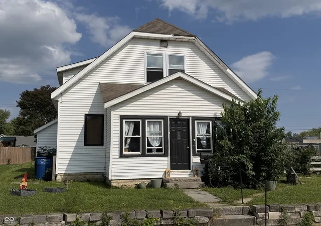 Photo 1 of Sale Pending at 712 I St, Bedford, IN 47421 | MLS# 22121765 | Listing updated on 2026-10-02