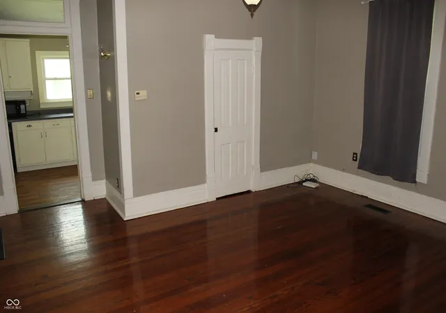 Photo 3 of Single family home for sale at 902 S Indiana St, Greencastle, IN 46135 | MLS# 22121766 | Listing updated on 2026-10-08