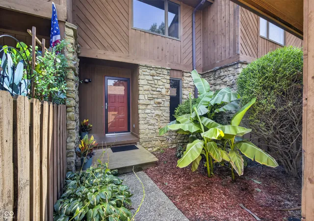 Photo 1 of Condo for sale at 3177 Sycamore Dr #5A, Columbus, IN 47203 | MLS# 22121808 | Listing updated on 2026-09-30
