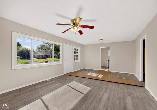 Photo 3 of Single family home for sale at 1720 Alice Jeanne Ct, Indianapolis, IN 46219 | MLS# 22121817 | Listing updated on 2026-10-16