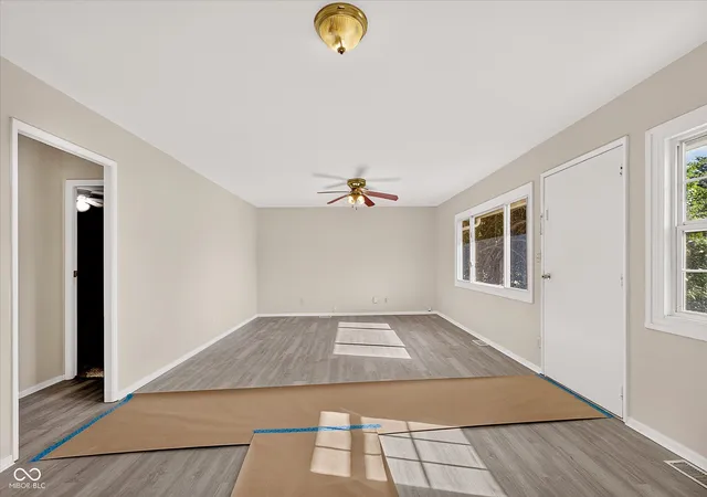 Photo 4 of Single family home for sale at 1720 Alice Jeanne Ct, Indianapolis, IN 46219 | MLS# 22121817 | Listing updated on 2026-10-16