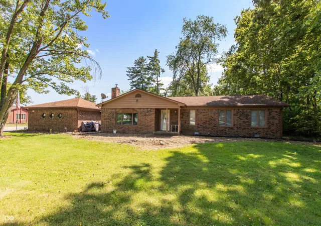 Photo 1 of Single family home for sale at 9535 E County Road 1000 N, Brownsburg, IN 46112 | MLS# 22121829 | Listing updated on 2026-09-24
