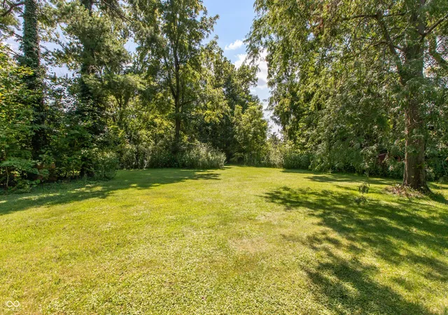 Photo 2 of Single family home for sale at 9535 E County Road 1000 N, Brownsburg, IN 46112 | MLS# 22121829 | Listing updated on 2026-09-24
