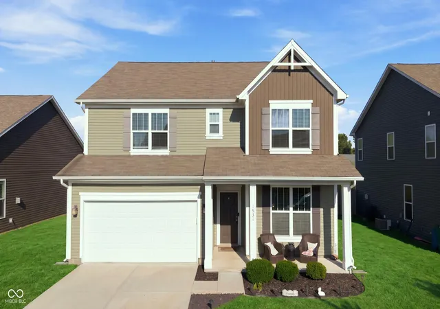 Single family home for sale at 1931 Mach Ln, Franklin, IN 46131 | MLS# 22121840