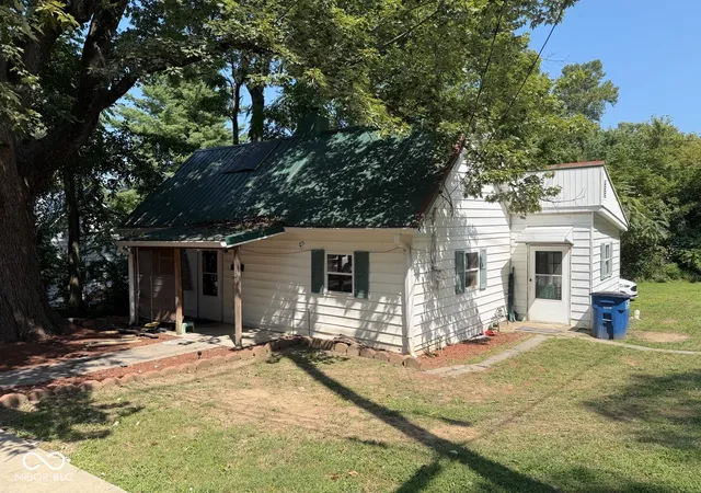 Photo 1 of Sale Pending at 1328 F St, Bedford, IN 47421 | MLS# 22121846 | Listing updated on 2026-10-02