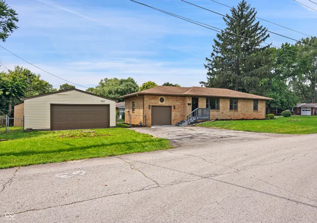 Photo 1 of Single family home for sale at 340 N Edmondson Ave, Indianapolis, IN 46219 | MLS# 22121857 | Listing updated on 2026-10-01