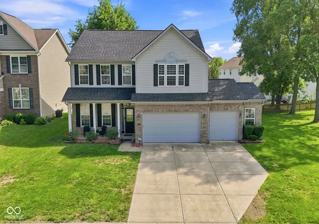 Photo 2 of Single family home for sale at 5485 Jutland, Plainfield, IN 46168 | MLS# 22121873 | Listing updated on 2026-10-01