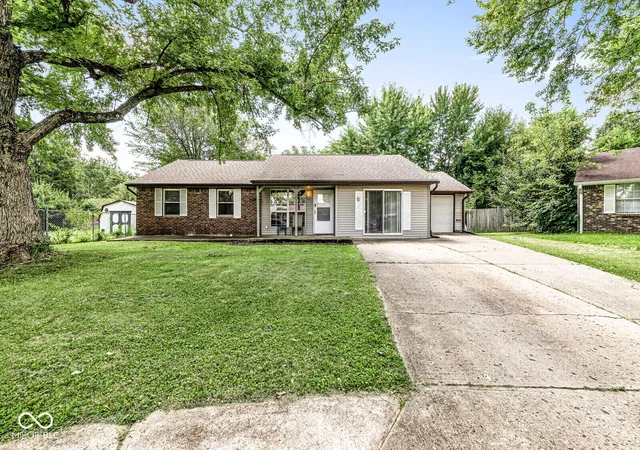 Photo 1 of Single family home for sale at 10531 Mohave Ct, Indianapolis, IN 46235 | MLS# 22121896 | Listing updated on 2026-10-28