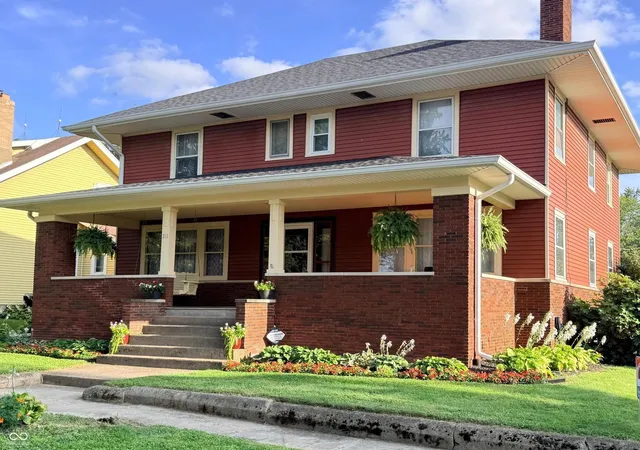 Photo 1 of Single family home for sale at 211 W Harrison St, Darlington, IN 47940 | MLS# 22121899 | Listing updated on 2026-10-27