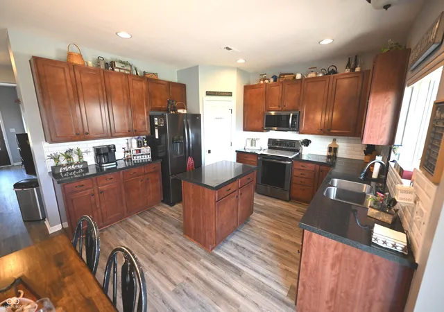 Photo 2 of Sale Pending at 5592 W Woodhammer, Mc Cordsville, IN 46055 | MLS# 22121914 | Listing updated on 2026-10-03