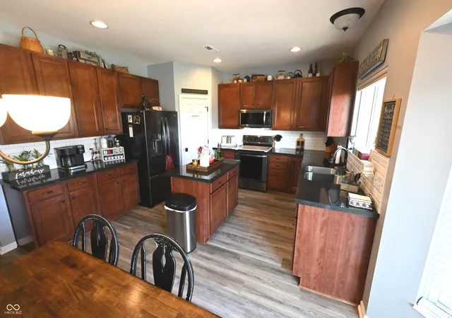 Photo 3 of Sale Pending at 5592 W Woodhammer, Mc Cordsville, IN 46055 | MLS# 22121914 | Listing updated on 2026-10-03