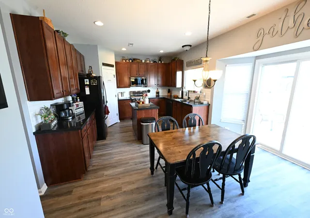 Photo 4 of Sale Pending at 5592 W Woodhammer, Mc Cordsville, IN 46055 | MLS# 22121914 | Listing updated on 2026-10-03