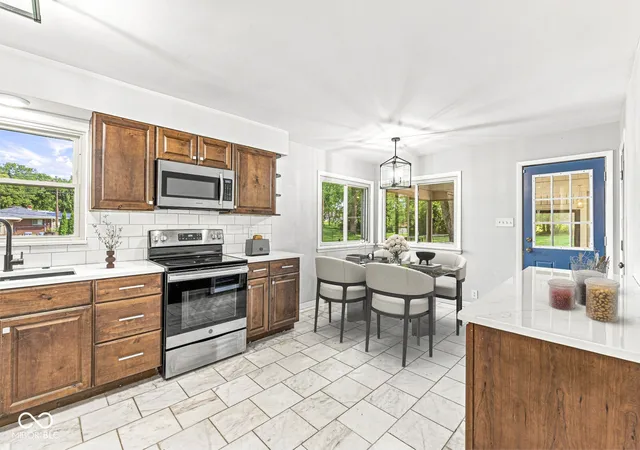 Photo 2 of Single family home for sale at 3120 E Banta Rd, Indianapolis, IN 46227 | MLS# 22121931 | Listing updated on 2026-09-12
