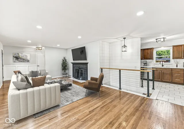 Photo 2 of Single family home for sale at 3120 E Banta Rd, Indianapolis, IN 46227 | MLS# 22121931 | Listing updated on 2026-09-12