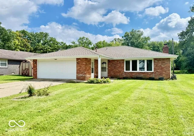 1st image of 3605 W Torquay Rd, Muncie, IN 47304 | MLS# 22121970