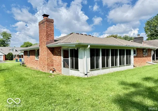 Photo 3 of Single family home for sale at 3605 W Torquay Rd, Muncie, IN 47304 | MLS# 22121970 | Listing updated on 2026-09-22