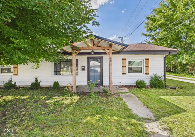 Single family home for sale at 210 S 27Th St, Elwood, IN 46036 | MLS# 22121979