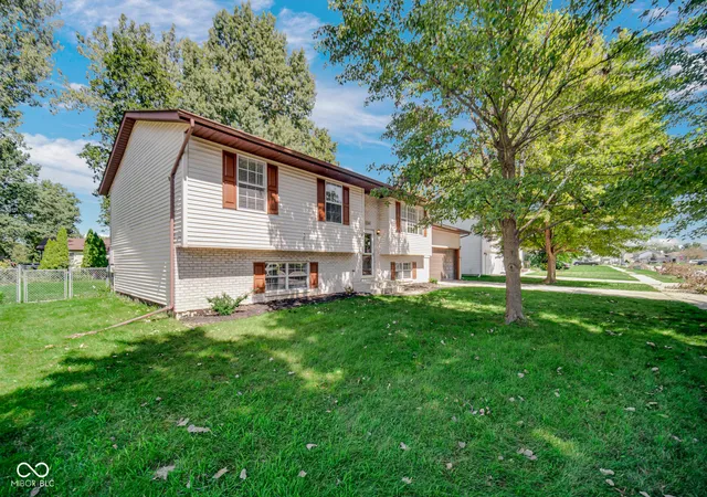 3rd image of 1260 S Delaware St, Hobart, IN 46342 | MLS# 22121984