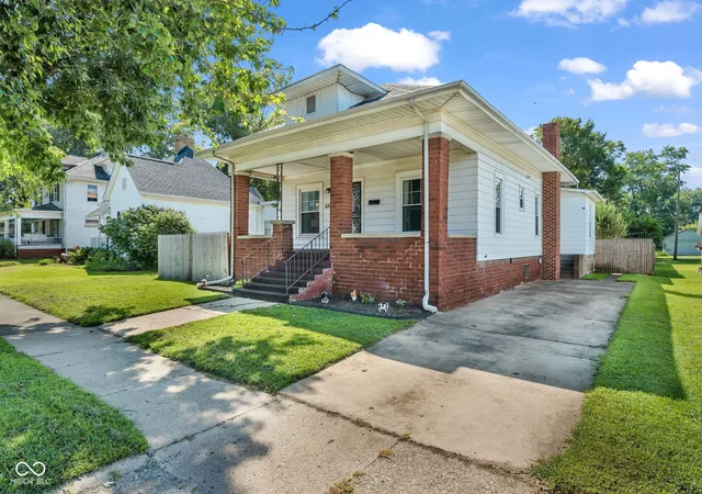 Photo 1 of Sale Pending at 830 Elm St, Clinton, IN 47842 | MLS# 22121990 | Listing updated on 2026-09-21