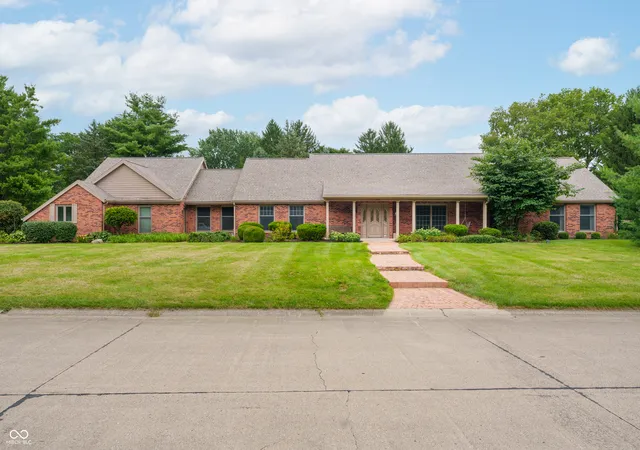 1st image of 604 N Mesa Rd, Muncie, IN 47304 | MLS# 22121995