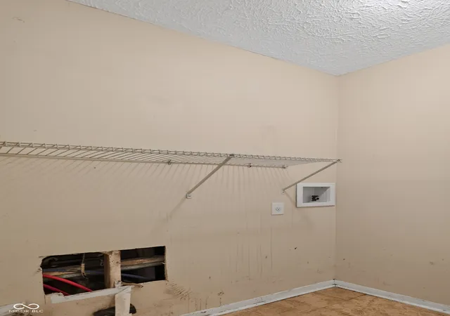 Photo 31 of Single family home for sale at 4110 Mellis Ct, Indianapolis, IN 46235 | MLS# 22122005 | Listing updated on 2026-09-02