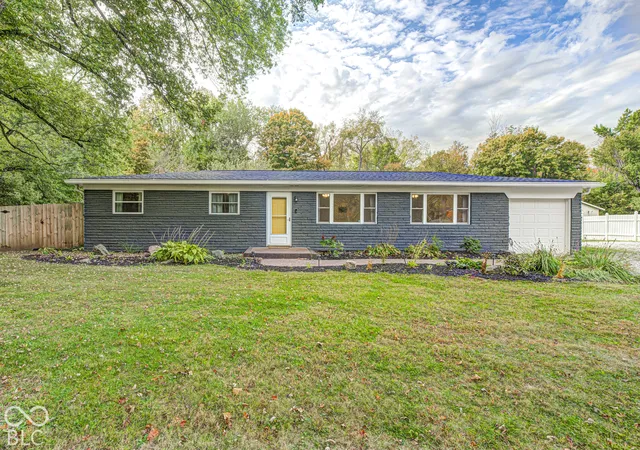 Photo 1 of Single family home for sale at 187 E County Road 200 S, Danville, IN 46122 | MLS# 22122022 | Listing updated on 2026-10-17