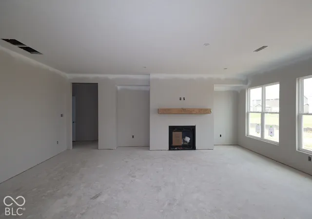 Photo 4 of Single family home for sale at 17044 Picket Fence Dr, Noblesville, IN 46060 | MLS# 22122026 | Listing updated on 2026-10-10
