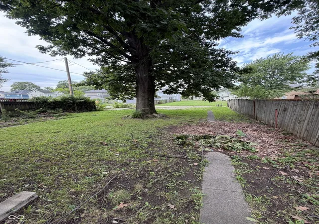 2nd image of 2442 Guilford Ave, Indianapolis, IN 46205 | MLS# 22122027