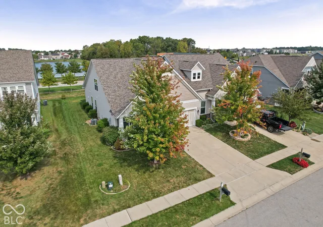 Photo 2 of Single family home for sale at 6228 Wonder Ln, Whitestown, IN 46075 | MLS# 22122043 | Listing updated on 2026-10-02