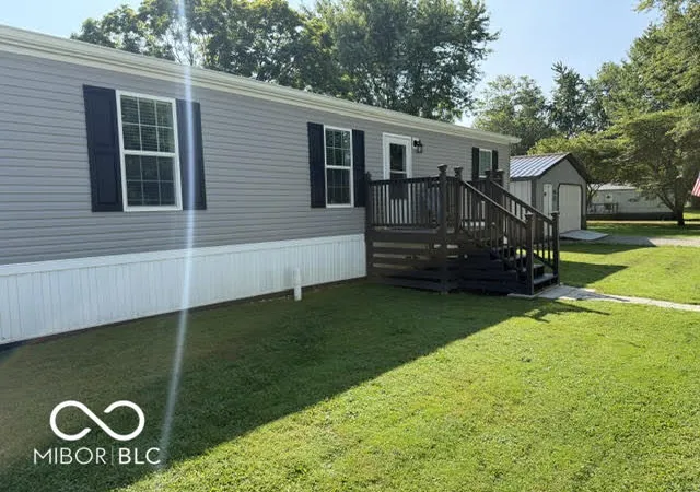 2nd image of 305 E Columbia, Roachdale, IN 46172 | MLS# 22122056